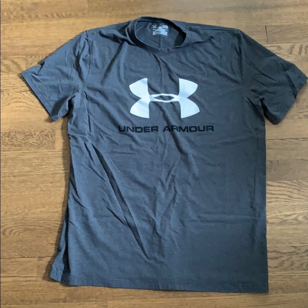 Large athletic under armour shirt